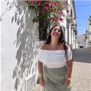 Profesora de Lengua y Literatura Castellana para la ESO y Bach. y para los más pequeños todas las demás asignaturas necesarias.